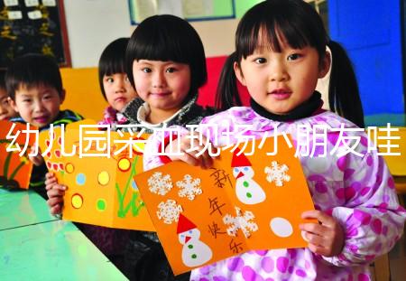 幼兒園采血現(xiàn)場(chǎng)小朋友哇哇哭成一片，萌娃怕疼捂眼！