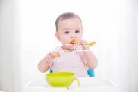 除了韓佳人二胎生子，娛樂(lè)圈中還有這9大高齡生育的明星